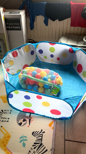 Portable foldable hexagon - foldable,