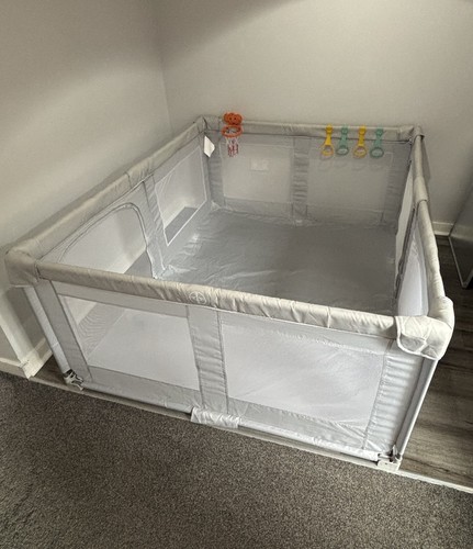Foldable playpen for - for, babies